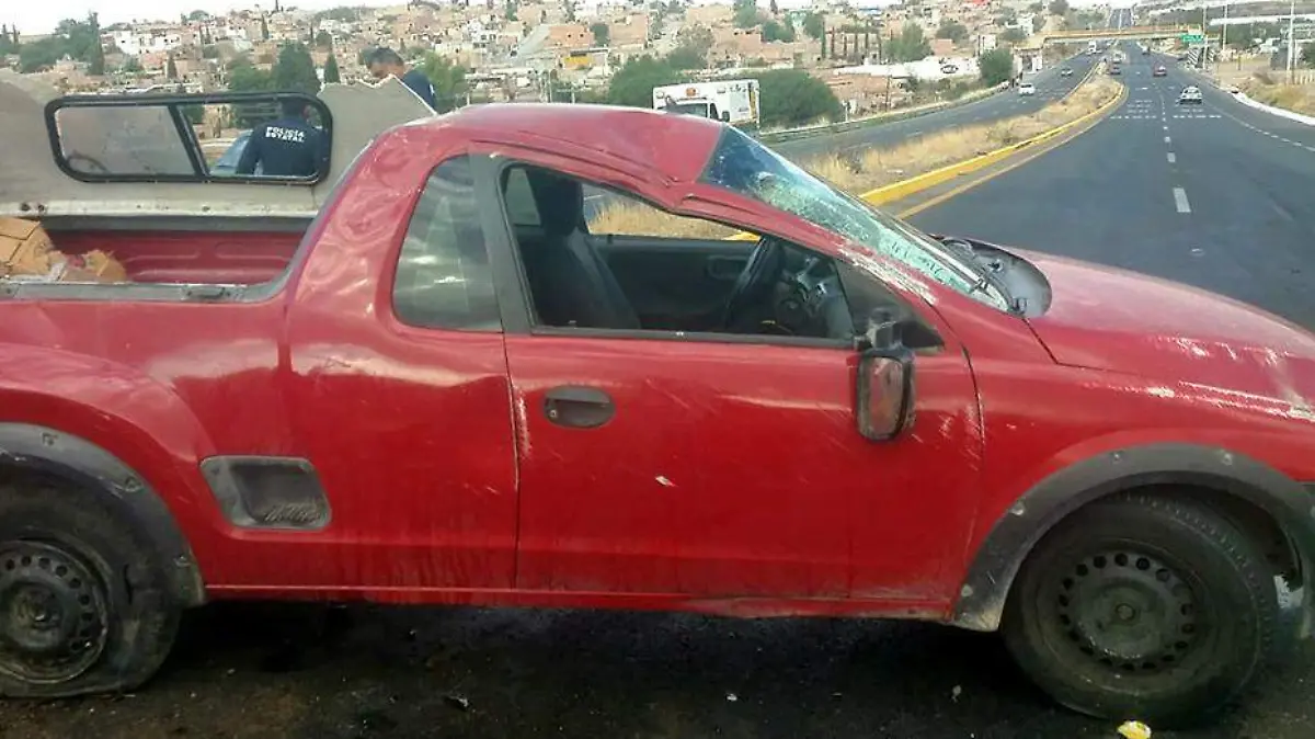 camioneta volcada